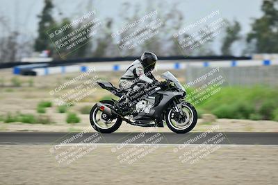 media/Apr-18-2025-TrackDaz (Fri) [[45f5874c44]]/C Group/Session 1 (Turn 7)/